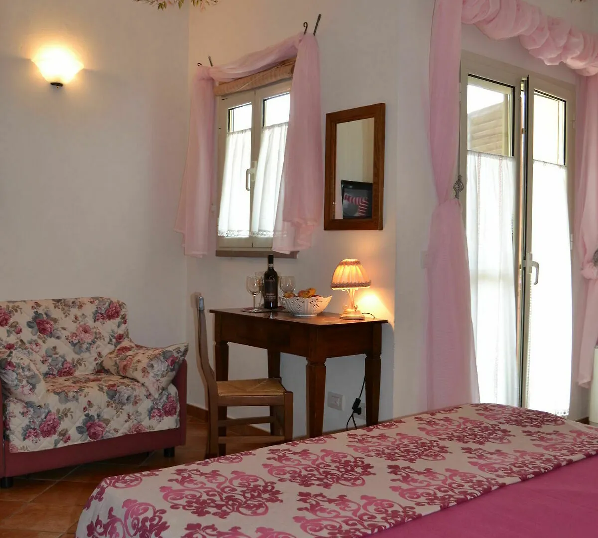 Il Cantuccio Poggio Murella Bed & Breakfast